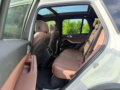 Used 2019 BMW X5 xDrive40i AWD/4WD image 24