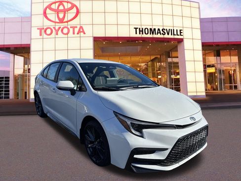 New 2026 Toyota Corolla SE image 3