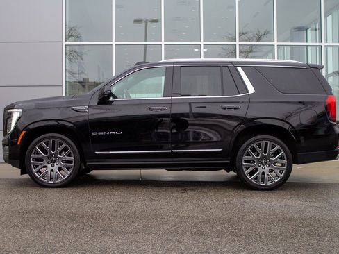 Used 2025 GMC Yukon Denali Ultimate image 7