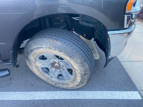 Used 2019 RAM 2500 Tradesman AWD/4WD image 9