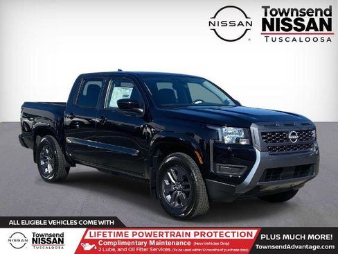 Certified 2025 Nissan Frontier SV image 1