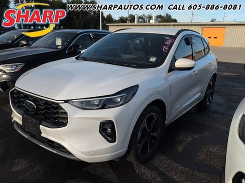 Used 2023 Ford Escape ST-Line Elite AWD/4WD image 1