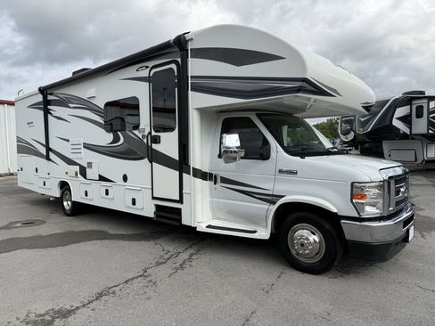 Used 2018 Ford E-450 and Econoline 450 Super Duty w/ Motorhome Prep Package RWD image 34