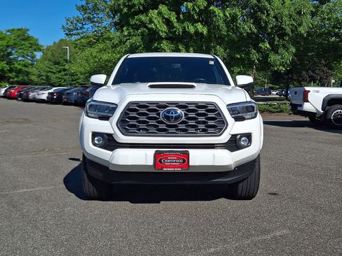 Certified 2023 Toyota Tacoma TRD Sport AWD/4WD image 2
