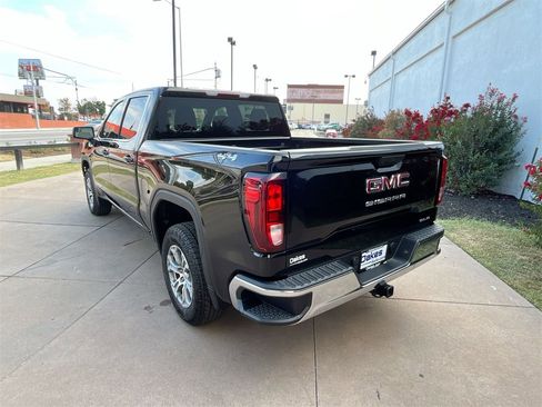 New 2025 GMC Sierra 1500 SLE w/ Max Trailering Package image 4