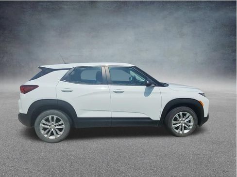 Used 2023 Chevrolet TrailBlazer LS FWD image 9