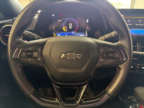 Used 2024 Chevrolet Trax RS FWD image 36