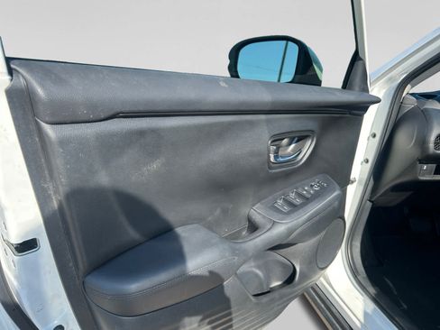 Used 2024 Honda HR-V LX image 10