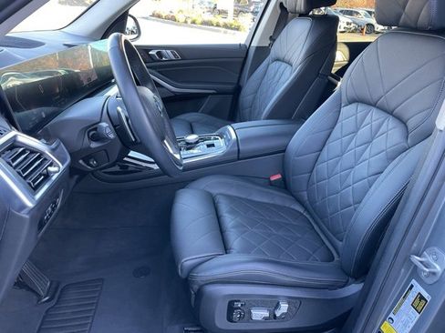 Certified 2023 BMW X7 xDrive40i w/ Executive Package image 6