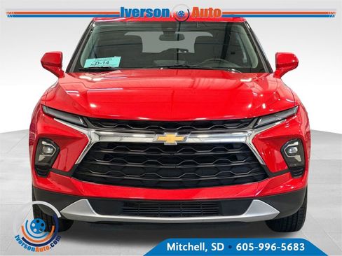 Used 2023 Chevrolet Blazer LT w/ Driver Confidence Package image 3