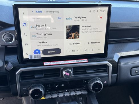 New 2026 Toyota 4Runner Limited AWD/4WD image 20