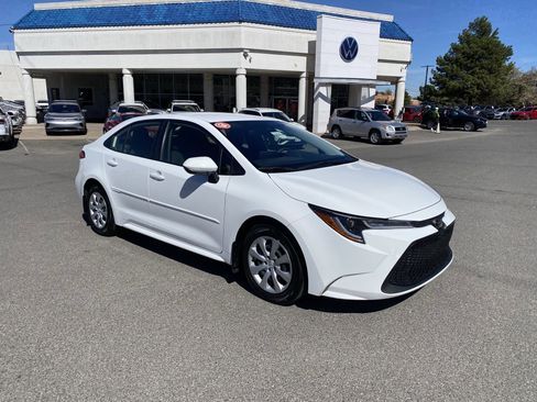 Used 2022 Toyota Corolla LE image 38