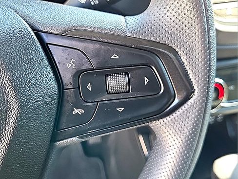 Used 2023 Chevrolet TrailBlazer LT FWD image 18
