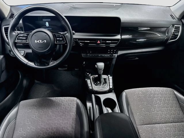Used 2025 Kia Seltos S AWD/4WD image 23