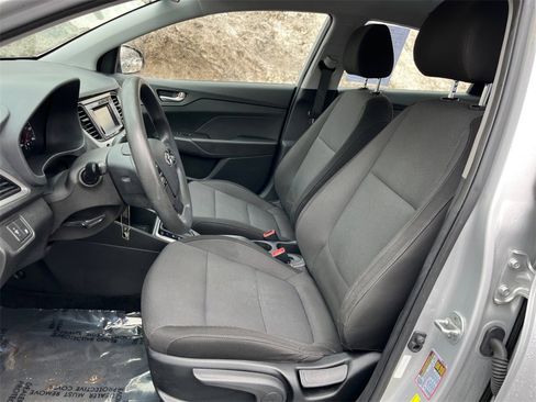 Used 2018 Hyundai Accent SE image 9