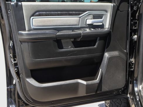 Used 2019 RAM 2500 Big Horn AWD/4WD image 17