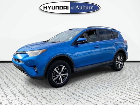 Used 2018 Toyota RAV4 XLE FWD image 9