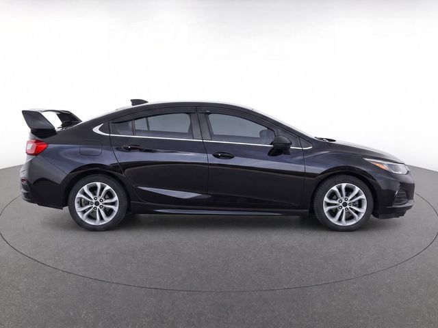 Used 2019 Chevrolet Cruze LT w/ Convenience Package FWD image 8