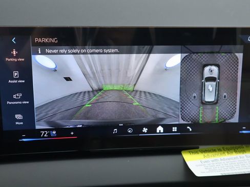 Certified 2025 BMW X3 xDrive30i w/ Premium Package image 16