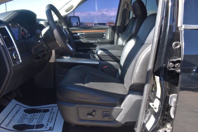 Used 2014 RAM 2500 Laramie w/ Black Appearance Group AWD/4WD image 16