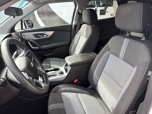 Used 2023 Chevrolet Blazer LT image 11