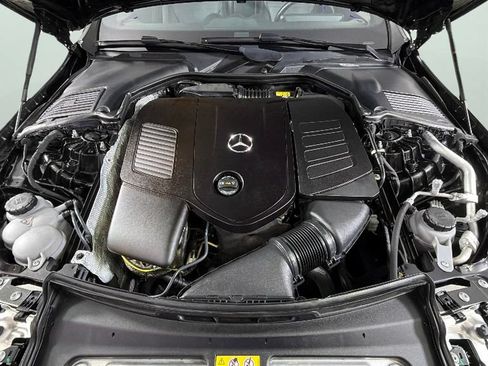 Used 2024 Mercedes-Benz C 300 Sedan image 38