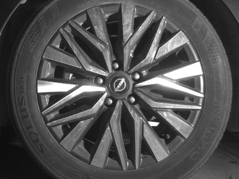 Used 2025 Nissan Altima 2.5 SV image 12