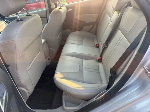 Used 2012 Ford Focus SEL FWD image 11