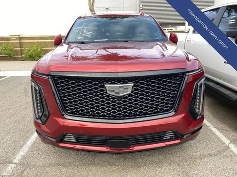 Used 2026 Cadillac Escalade Platinum Sport w/ LPO, ONYX Package AWD/4WD image 7