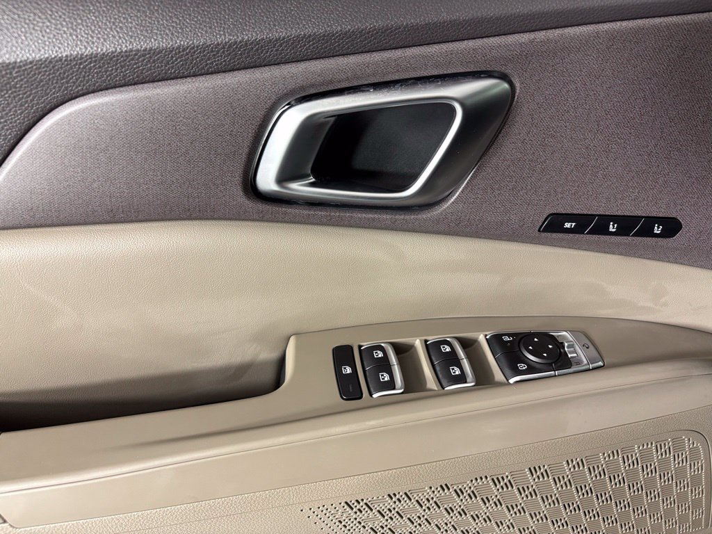 New 2026 Kia Carnival EX FWD image 20