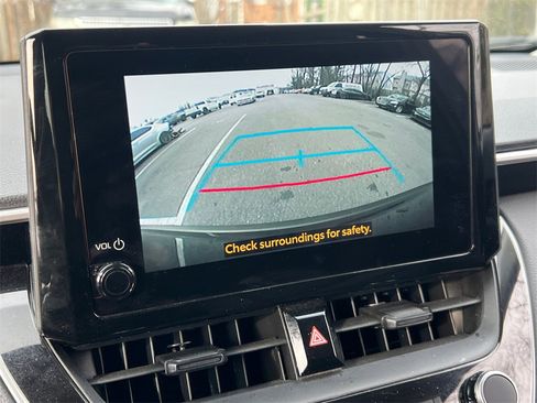 Used 2023 Toyota Corolla Cross LE image 30