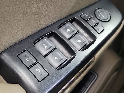 Used 2019 GMC Yukon XL SLT w/ HD Trailering Package AWD/4WD image 27