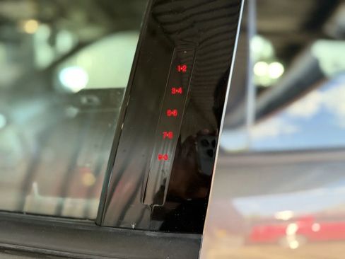 Used 2018 Ford Explorer Limited w/ Equipment Group 301A image 48