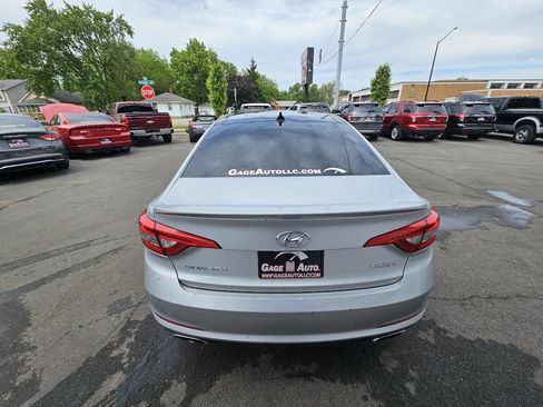 Used 2016 Hyundai Sonata Limited w/ Option Group 04 FWD image 9