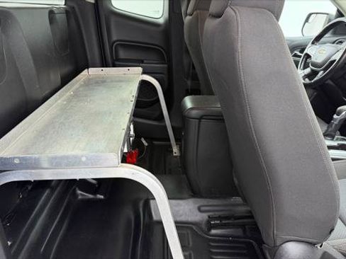 Used 2022 Chevrolet Colorado LT w/ Fleet Safety Package RWD image 21