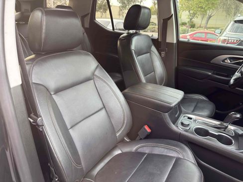 Used 2019 Chevrolet Traverse LT w/ LPO, Floor Liner Package FWD image 66