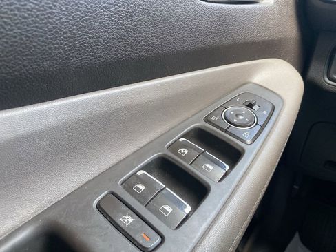 Used 2020 Hyundai Santa Fe SE image 26