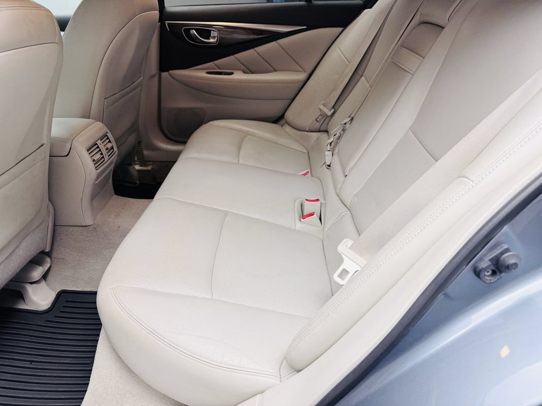 Used 2015 INFINITI Q50 Premium w/ Technology Package AWD/4WD image 13