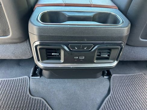Used 2024 GMC Sierra 3500 Denali Ultimate AWD/4WD image 53
