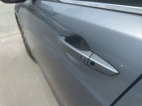 Used 2015 Acura TLX V6 w/ Technology Package FWD image 3