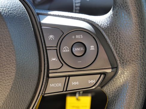 Certified 2023 Toyota Corolla LE image 30