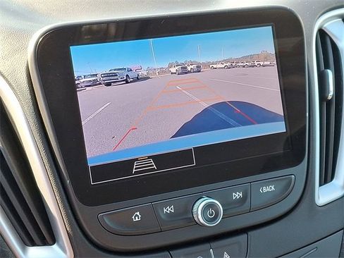 Used 2024 Chevrolet Malibu LT image 17