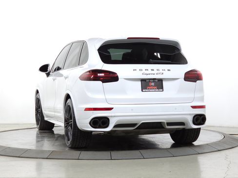 Used 2016 Porsche Cayenne GTS w/ Premium Package Plus image 7