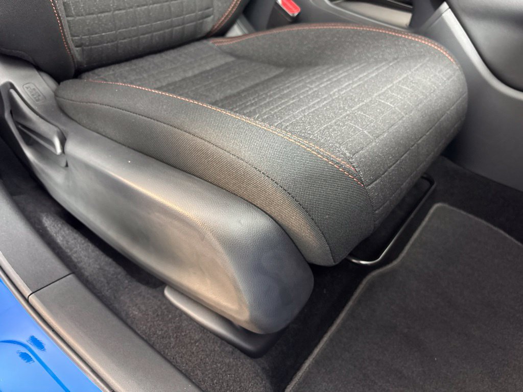 Used 2027 Honda HR-V Sport image 16