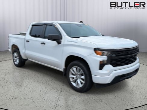 Used 2022 Chevrolet Silverado 1500 Custom RWD image 5