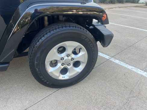 Used 2013 Jeep Wrangler Sahara w/ Connectivity Group image 12