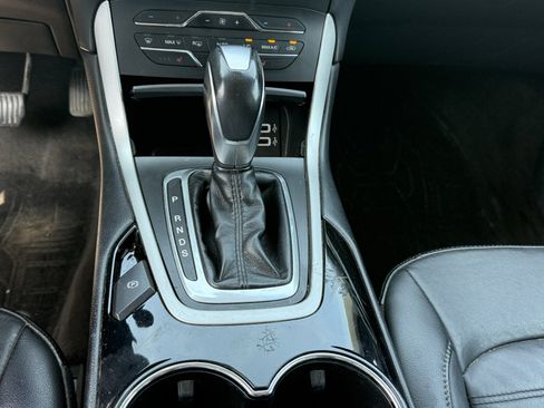 Used 2016 Ford Edge SEL w/ Equipment Group 201A FWD image 15