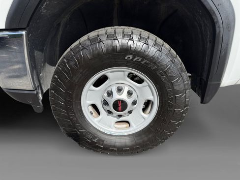 Used 2022 GMC Sierra 2500 Pro w/ Convenience Package AWD/4WD image 9