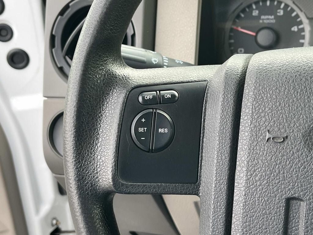 Used 2008 Ford F550 2WD Regular Cab Super Duty image 18