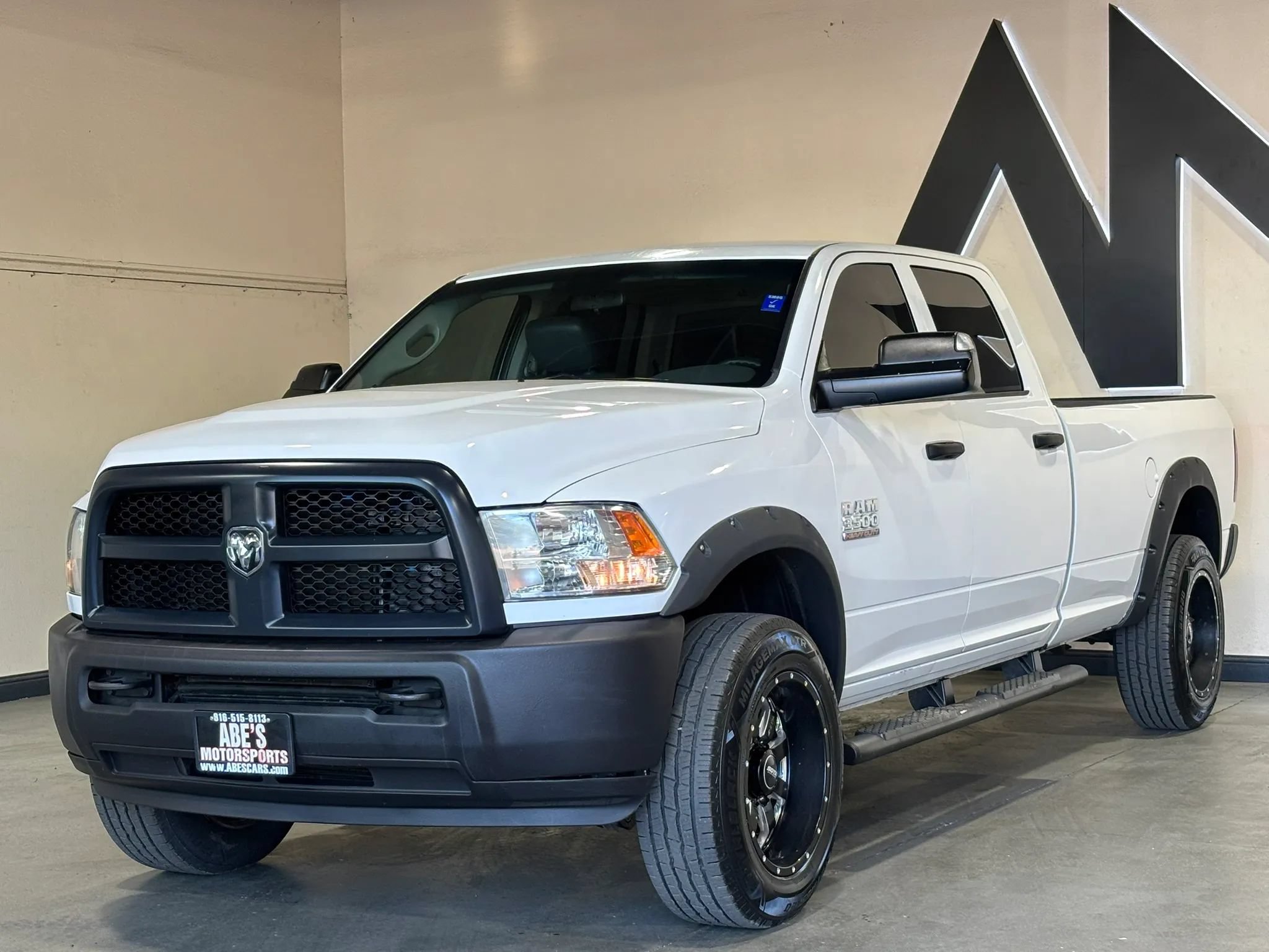 Used 2015 RAM 3500 Tradesman RWD image 1